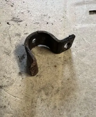 Mitsubishi Space Star Sway bar bush bracket, front 