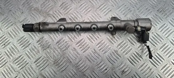 Mercedes-Benz C W204 Fuel main line pipe A6510700495 R9144Z240A