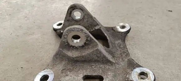Rear control arm