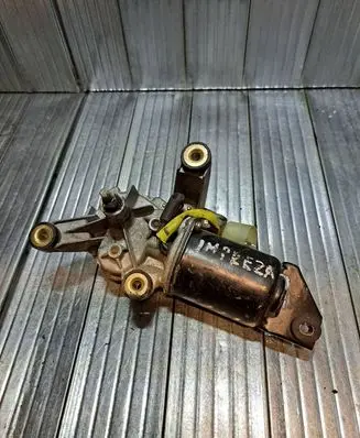 Subaru Impreza I Wiper motor WM62282S