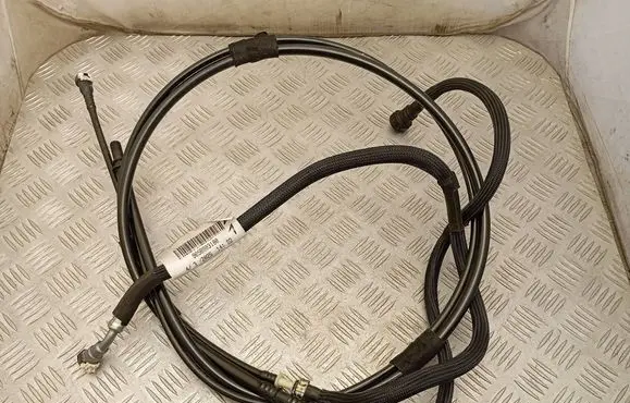 Peugeot 208 II Fuel line/pipe/hose 9858903180