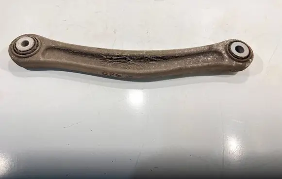Audi Q7 4L Rear control arm