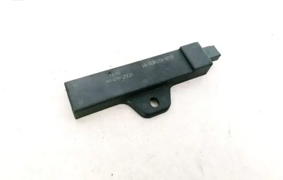BMW X5 F15 Antenna control unit 6520922083201 6520-9220832-01