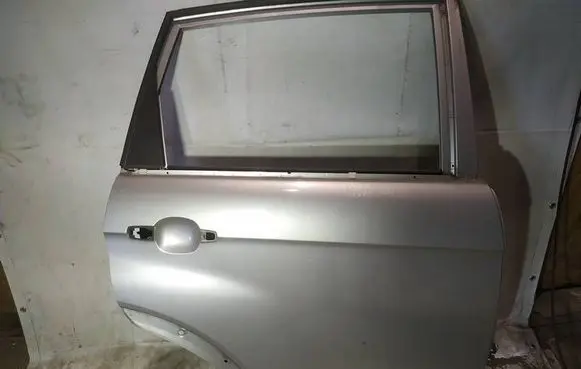 Rear door