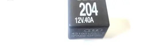 Volkswagen PASSAT B5 Other relay 431951253H