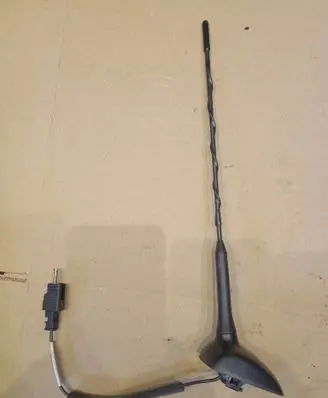 Chevrolet Orlando Engine bonnet/hood lock release cable 13326030