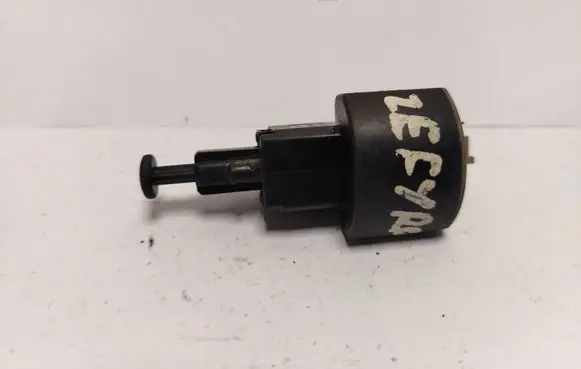 Opel Zafira A Brake pedal sensor switch 09132299 09175172 09175185