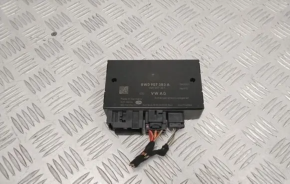 Audi Q8 Tow bar trailer control unit/module 8W0907383A
