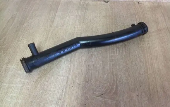Volkswagen Golf V Engine coolant pipe/hose 03C121065B