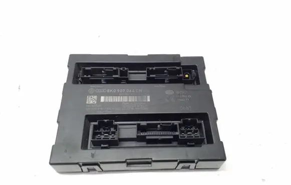 Audi A4 S4 B8 8K Comfort/convenience module 8K0907064CN