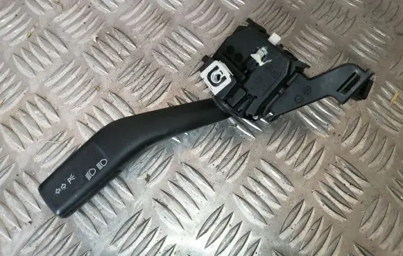Volkswagen Golf V Indicator stalk 1K0953513