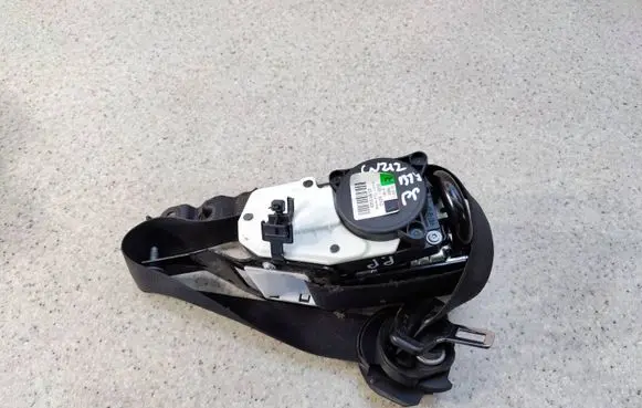 Mercedes-Benz E W212 Front seatbelt A2128600886 620048100