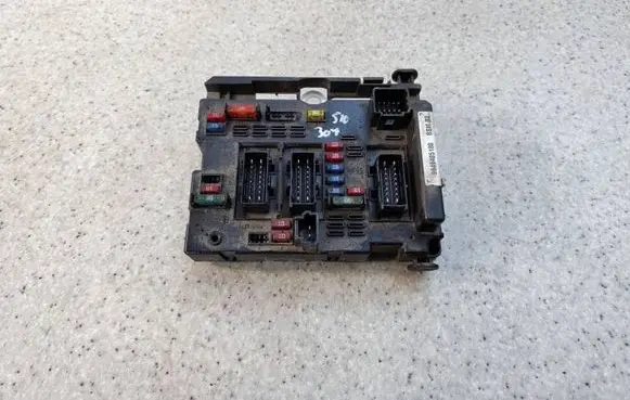 Peugeot 307 Fuse box set 9646405180