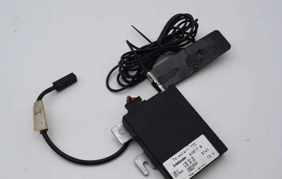Audi A4 S4 B5 8D Auxiliary heating control unit/module 64817B