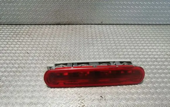Fiat Doblo Third/center stoplight