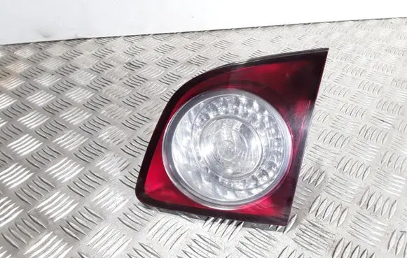 Volkswagen Golf Plus Tailgate rear/tail lights