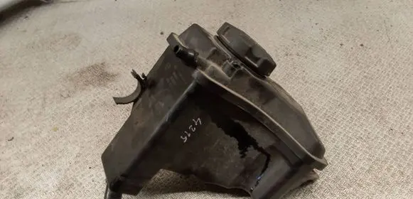 BMW 1 E81 E87 Coolant expansion tank/reservoir 7520719