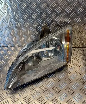 Ford Focus Headlight/headlamp 4M5113K060BA VP4M5X13K060BA