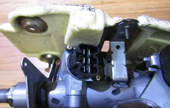 Nissan Almera Tino Ignition lock contact 