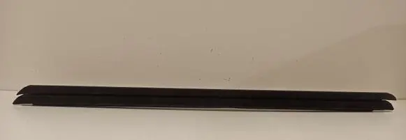 BMW 3 G20 G21 Sliding door rubber seal 7407419