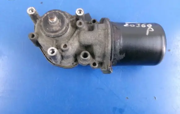 Renault Laguna II Front wiper linkage and motor