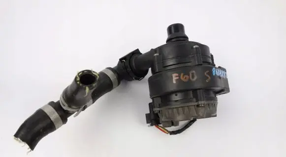 Mini Cooper Countryman F60 Water pump 