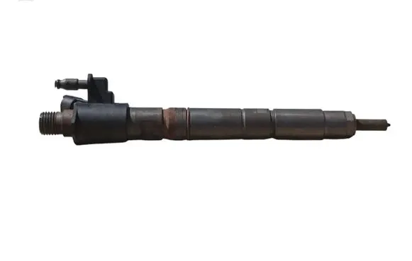 Volvo V40 Fuel injector 31303238