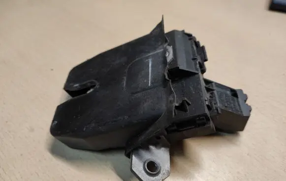 Ford Grand C-MAX Tailgate/trunk/boot lock/catch/latch 8M51R442A66DA