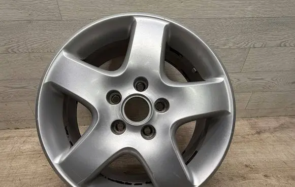 Volkswagen Multivan T5 R17 alloy rim 7H0601025C