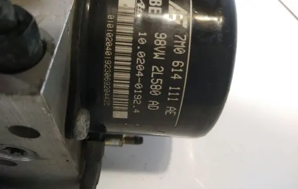 Ford Galaxy ABS Pump 7M0614111AE