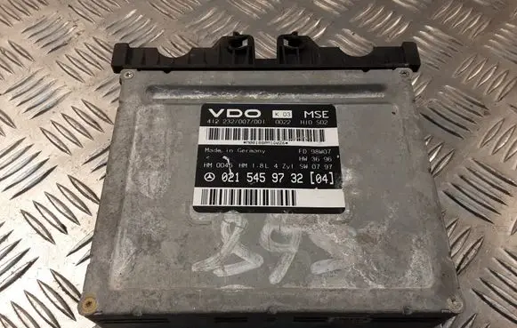 Mercedes-Benz E W124 Engine control unit/module 0215459732