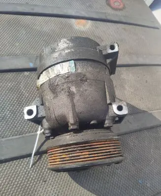 Renault Laguna II Air conditioning (A/C) compressor (pump)