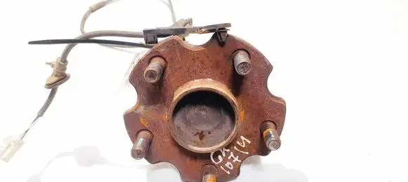 Toyota Avensis T250 Rear wheel hub