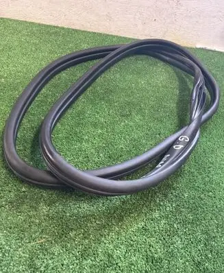 KIA Niro Rubber seal rear door