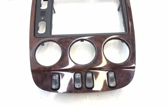 Mercedes-Benz ML W163 Radio/GPS head unit trim 
