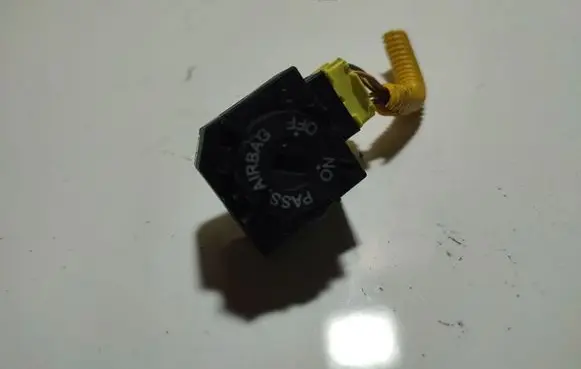Mitsubishi Colt Passenger airbag on/off switch A4548204010
