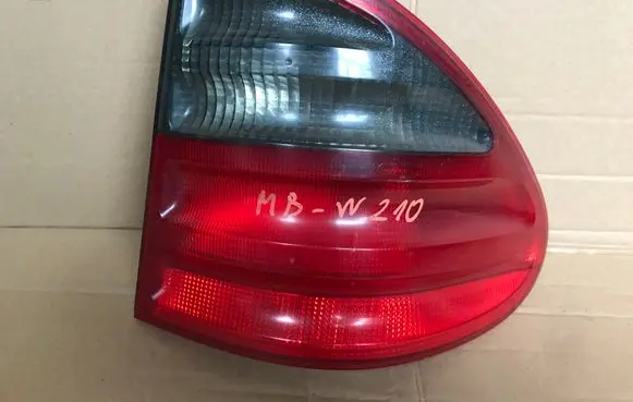 Mercedes-Benz E W210 Rear/tail lights A2108206864
