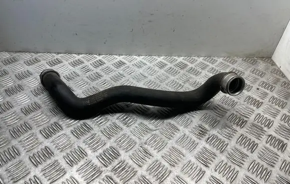 Mercedes-Benz C W204 Engine coolant pipe/hose A2045010782