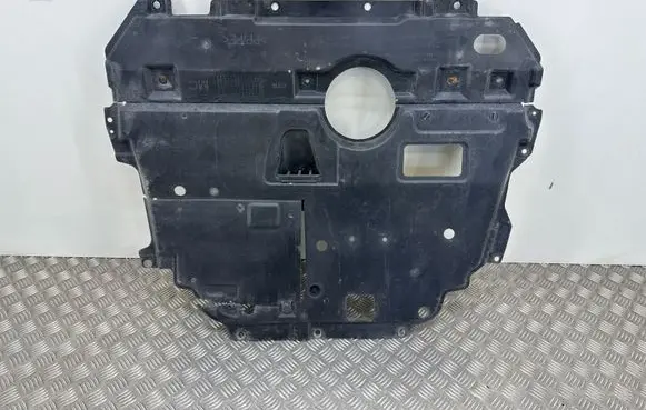 Toyota Avensis T270 Engine splash shield/under tray 5141002170