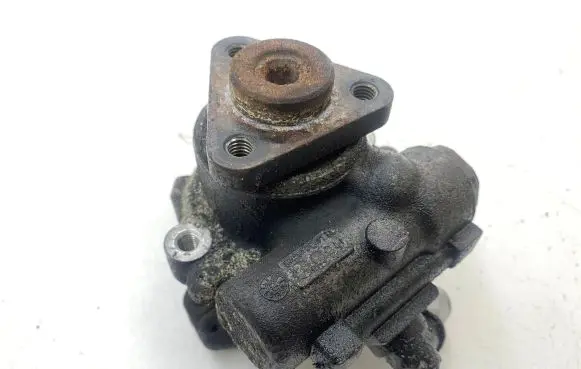 Audi A6 S6 C6 4F Power steering pump