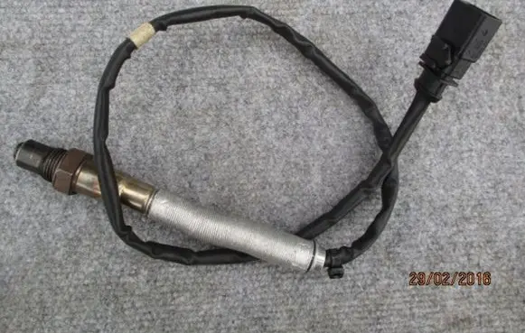 Volkswagen Golf VII Lambda probe sensor AUDI06K906262D