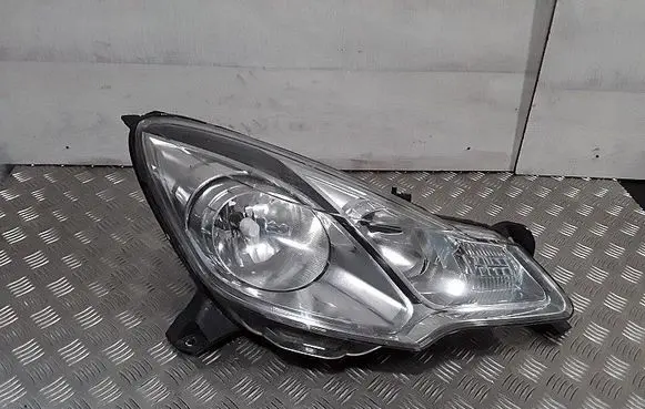Citroen DS3 Headlight/headlamp 9677038180