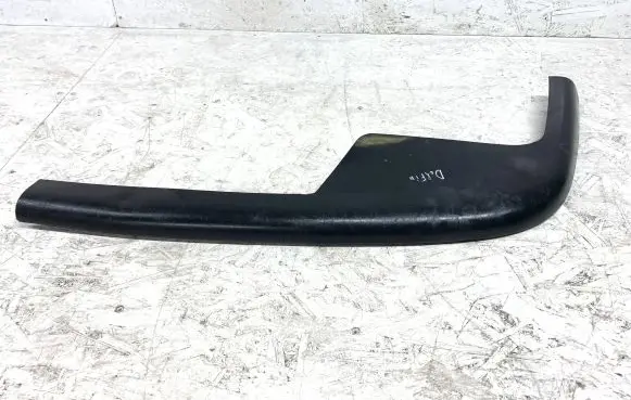 Volkswagen PASSAT B4 Front bumper lip 3A0805904B