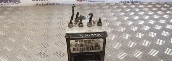 Volkswagen PASSAT B6 ABS Pump 3C0614095M