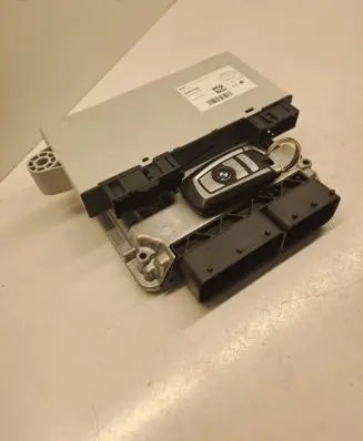 BMW 7 F01 F02 F03 F04 Engine ECU kit and lock set 8577835 0281030736 1039S70565