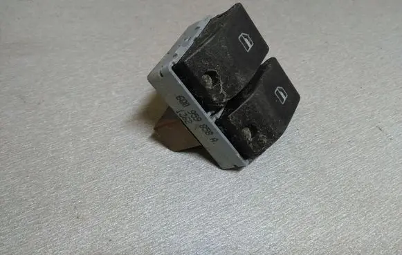Volkswagen Polo Electric window control switch 6Q0959858A