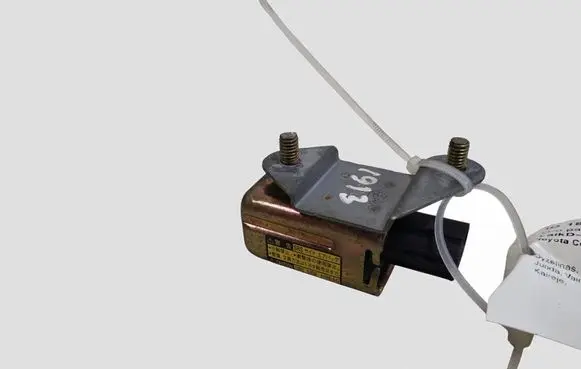 Toyota Corolla Verso E121 Airbag deployment crash/impact sensor 8983013010 1879000270