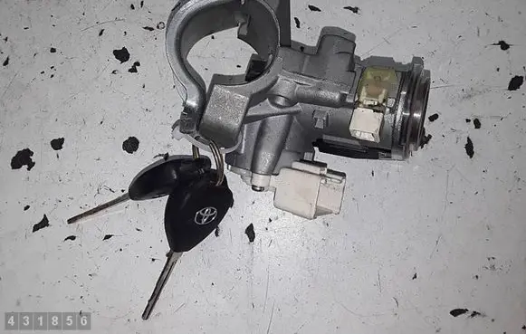 Toyota Avensis T270 Ignition lock 29653453