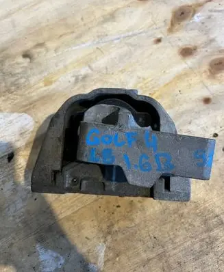 Volkswagen Golf IV Engine mount bracket 1J0199262