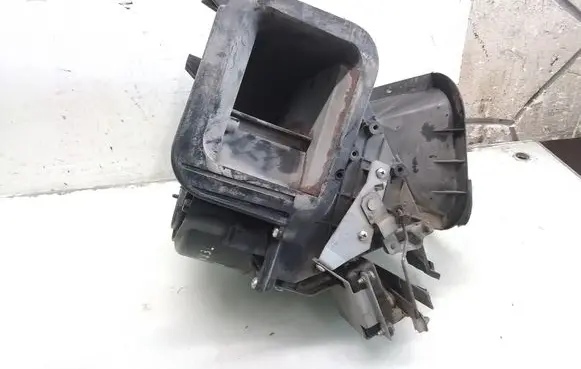 Nissan Terrano Interior heater climate box assembly housing 